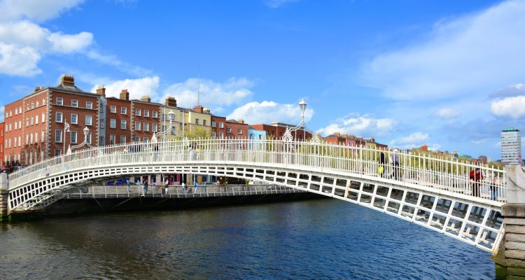 Gay Dublin Guide - Gay Bars & Clubs, Hotels, Beaches 